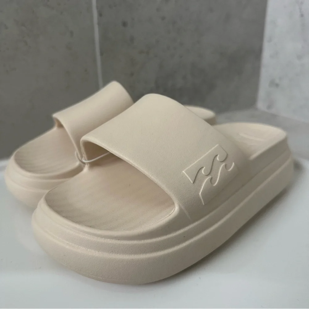 Billabong slide sandals